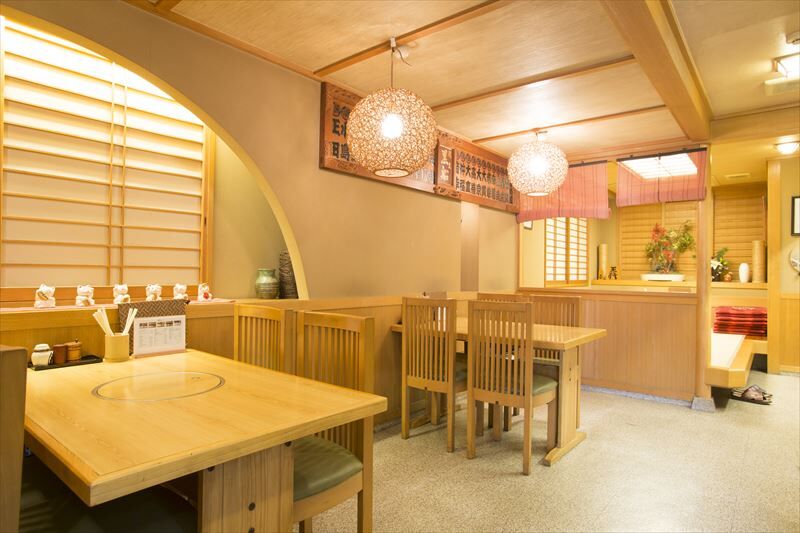 〜6名テーブル居酒屋、BAR、キャバクラ、スナック 6名テーブル居酒屋キャバクラBARスナック